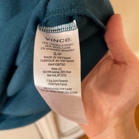 Vince Solid Crewneck Tee - Picture 5 of 5